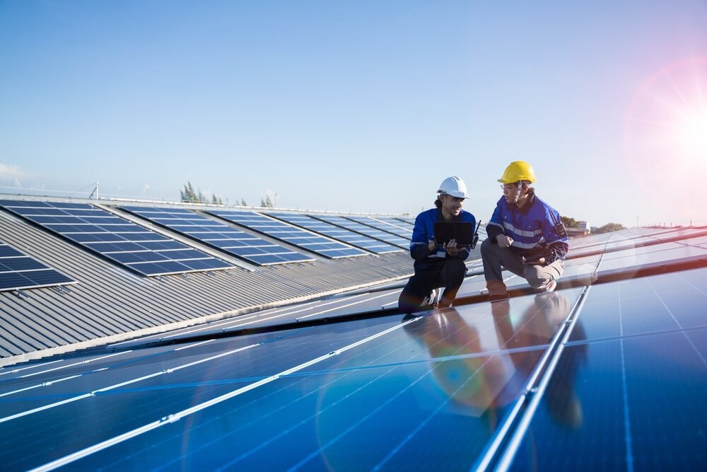 solar-cells-renewable-energy-concepts-engineer-1
