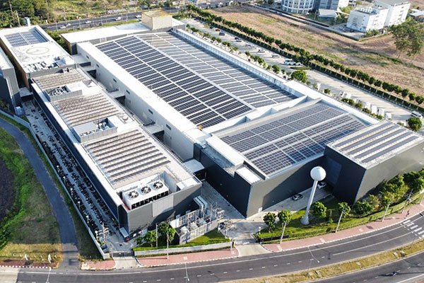 GreenYellow-Thailand-Our-Flagship-Project-King-Power